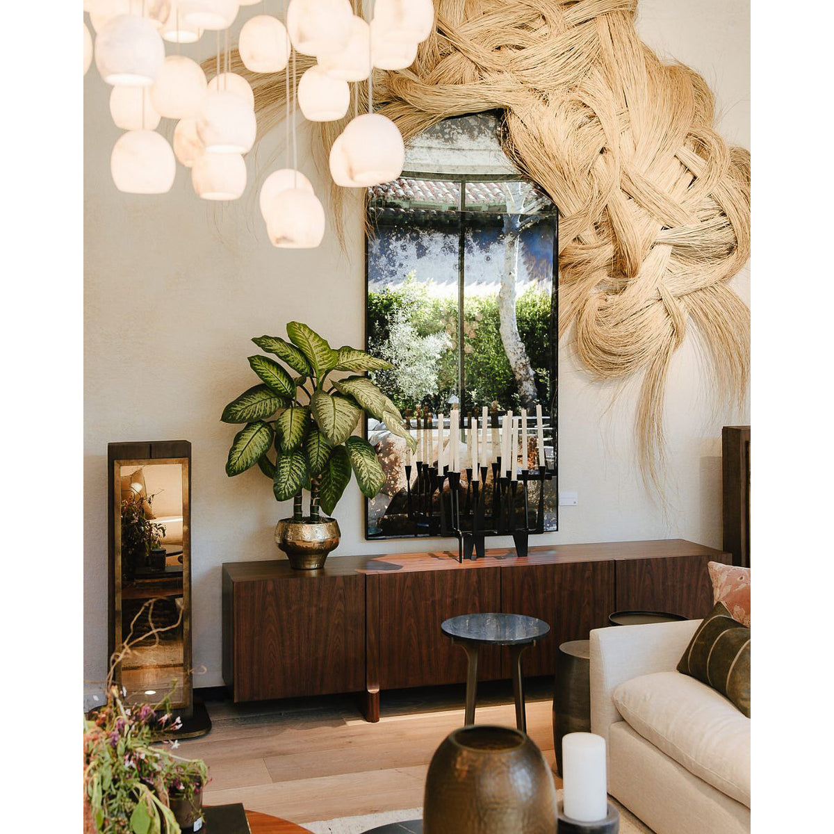 Radilum Arica Alabaster Chandelier