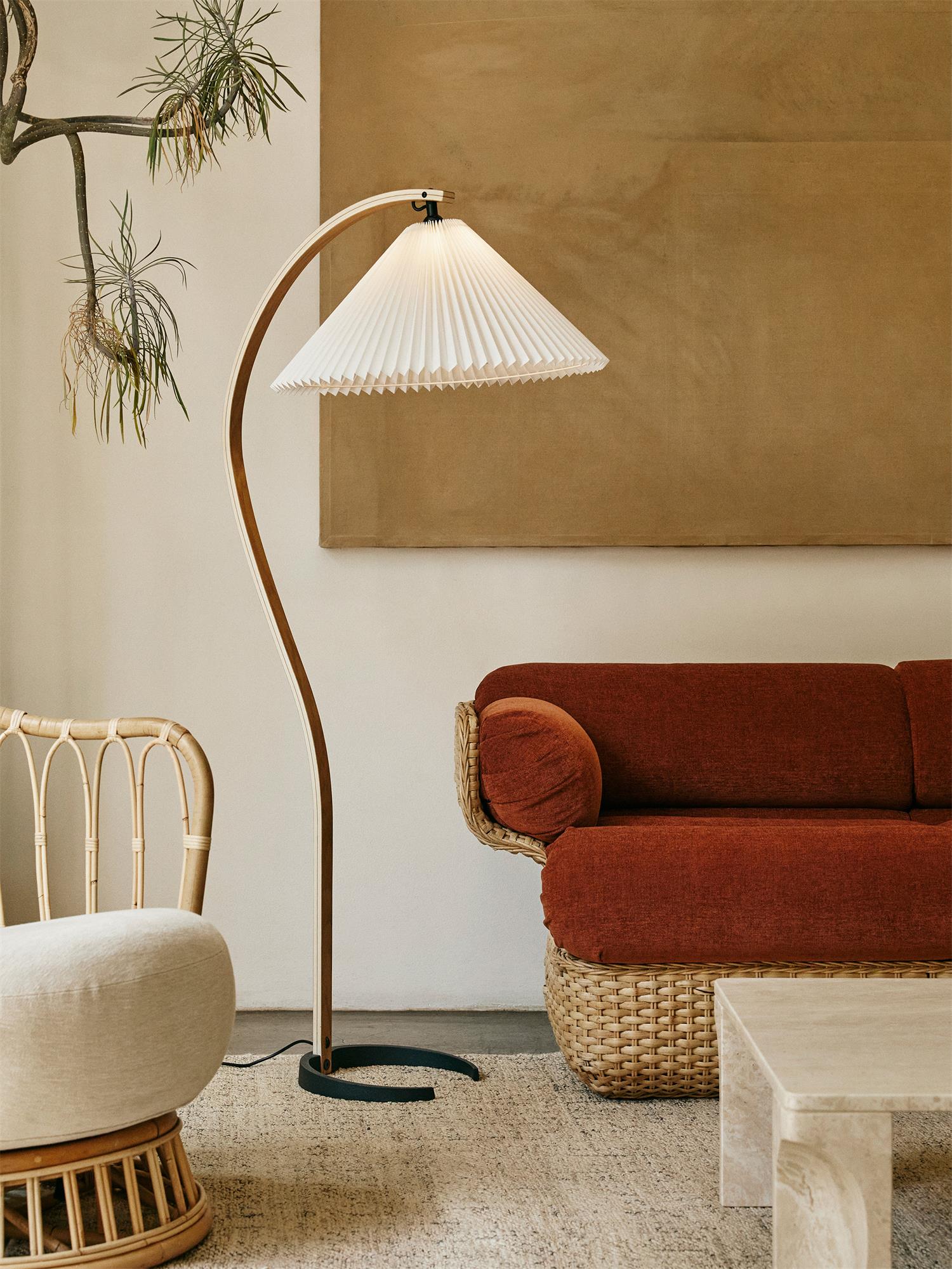 Radilum Caprani Floor Lamp Beech Wood and Linen