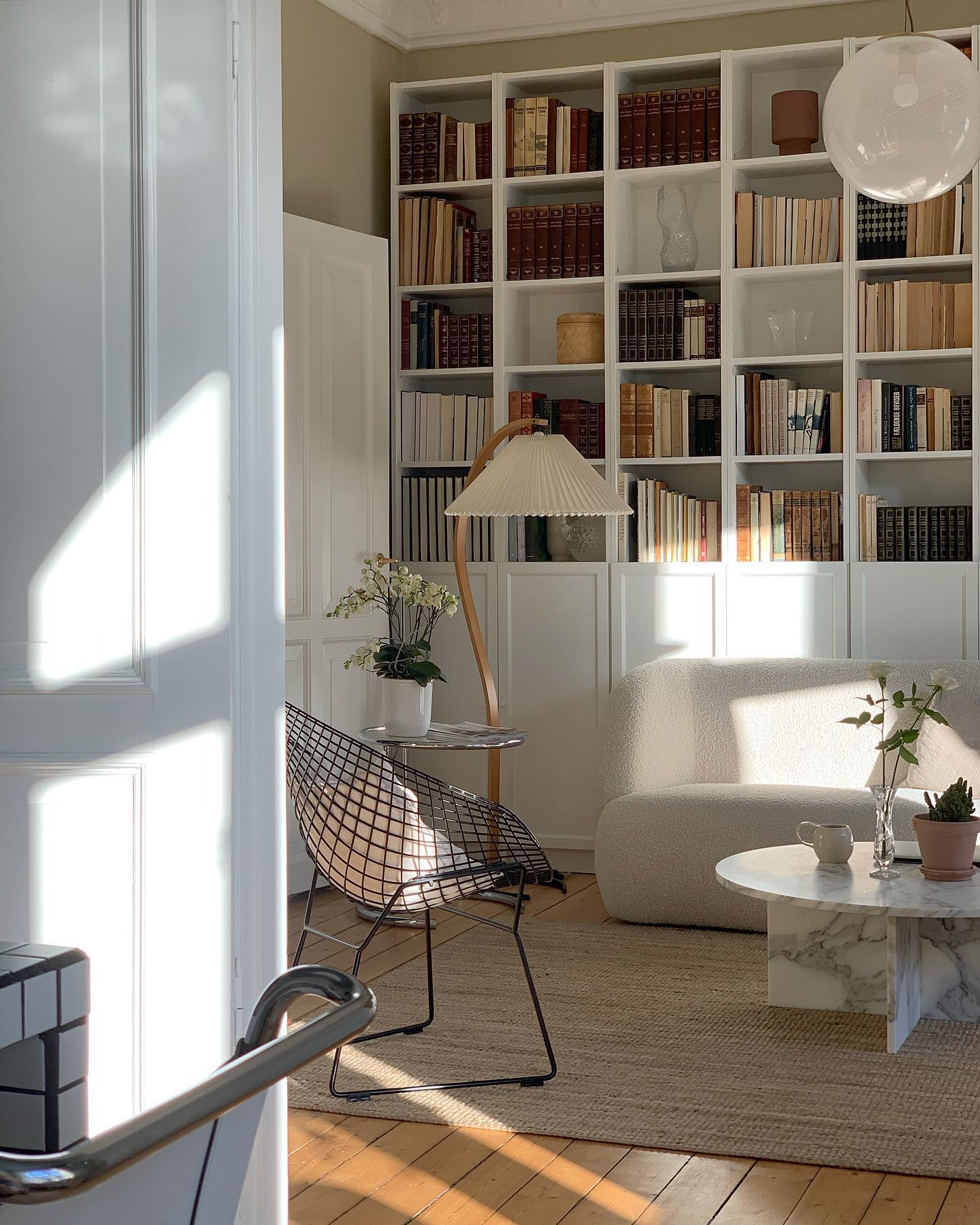 Radilum Caprani Floor Lamp Beech Wood and Linen