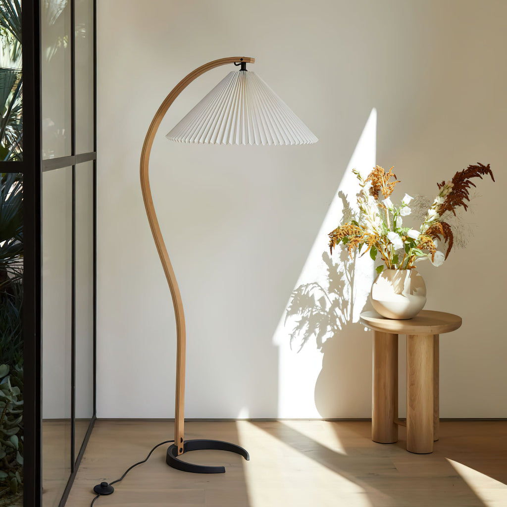 Radilum Caprani Floor Lamp Beech Wood and Linen