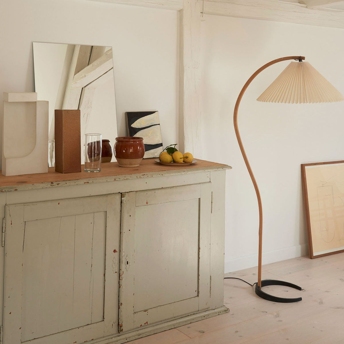 Radilum Caprani Floor Lamp Beech Wood and Linen