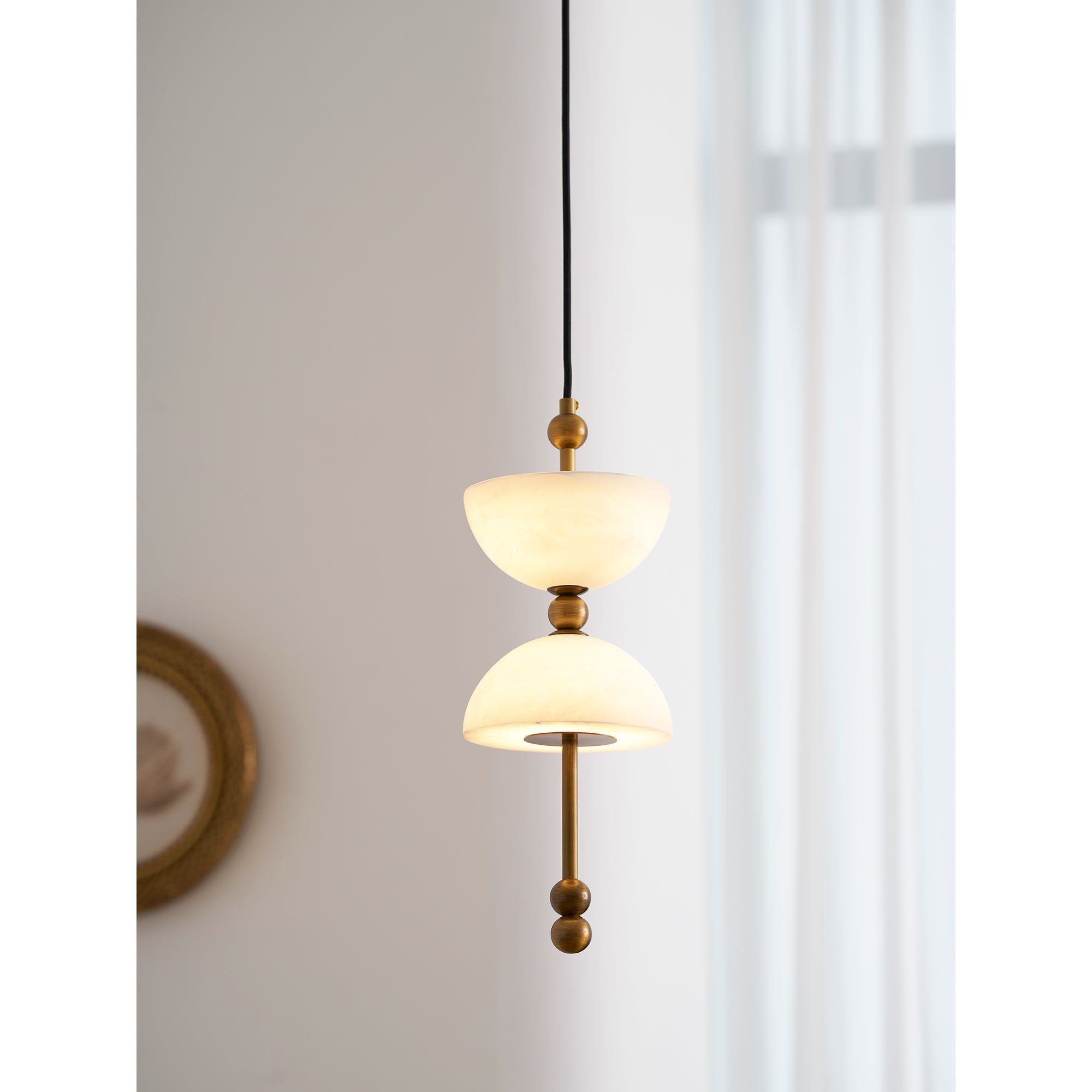 Radilum Lyra Alabaster Pendant Lamp Integrated LED Brass Shade