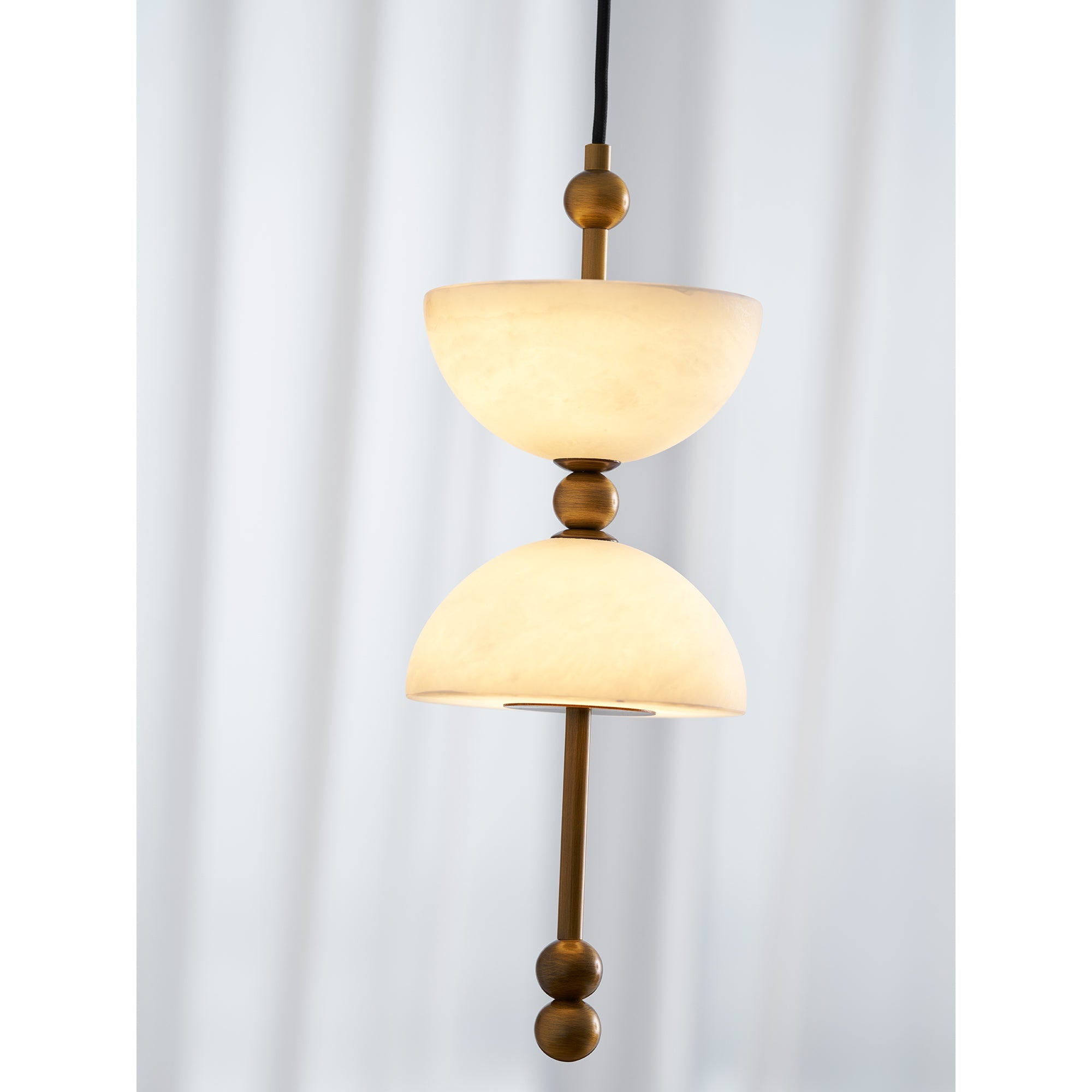 Radilum Lyra Alabaster Pendant Lamp Integrated LED Brass Shade
