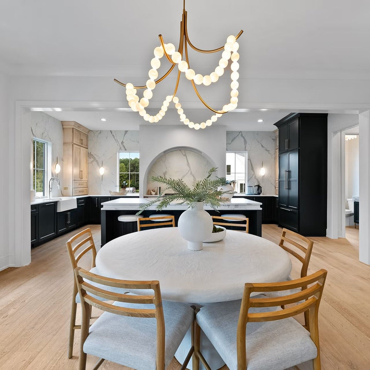 Radilum Parel Alabaster Chandelier