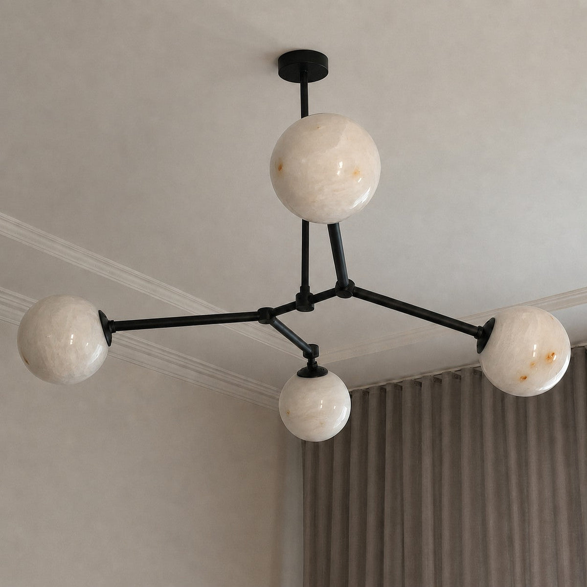 Radilum Armature Alabaster Chandelier